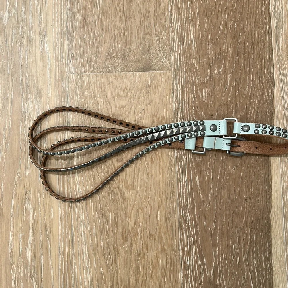 Teal embellished belt with grommets size medium‎